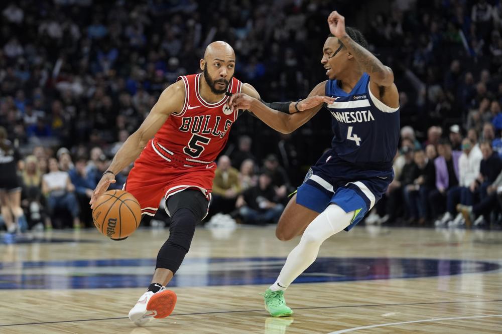 的表现超越 的表现超越