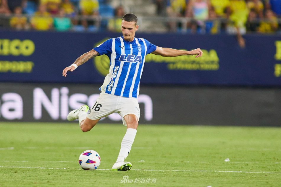 洲赛场上的 洲赛场上的